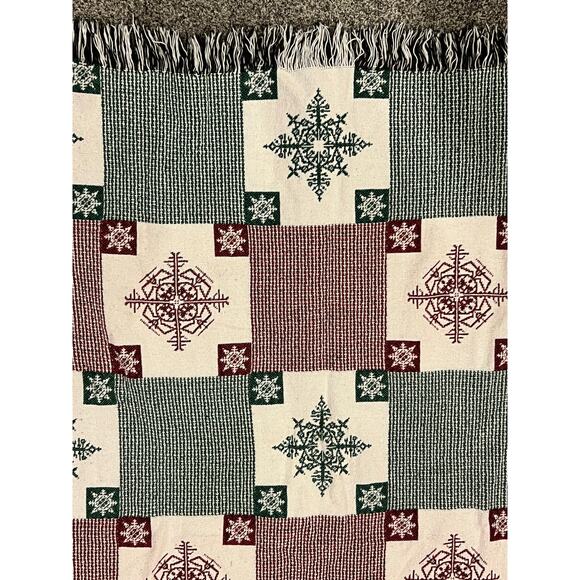 Snowflake tapestry blanket, christmas colors, woven fringe, red green, 42 x 64 - Picture 2 of 6